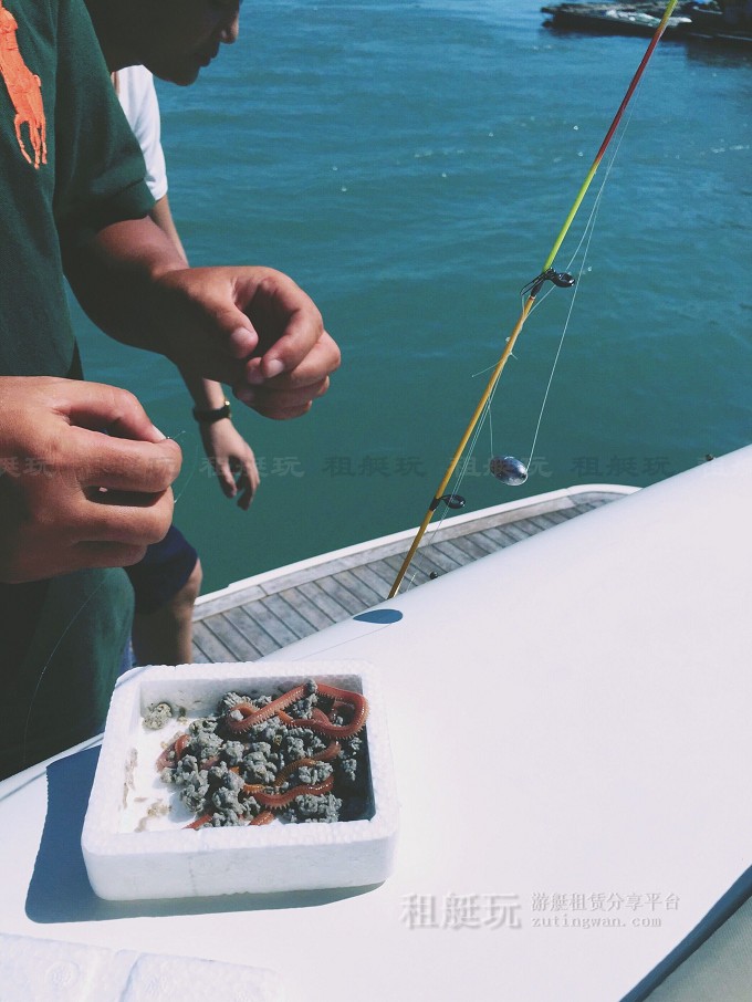 大圖海釣提供釣竿及魚(yú)餌.jpg